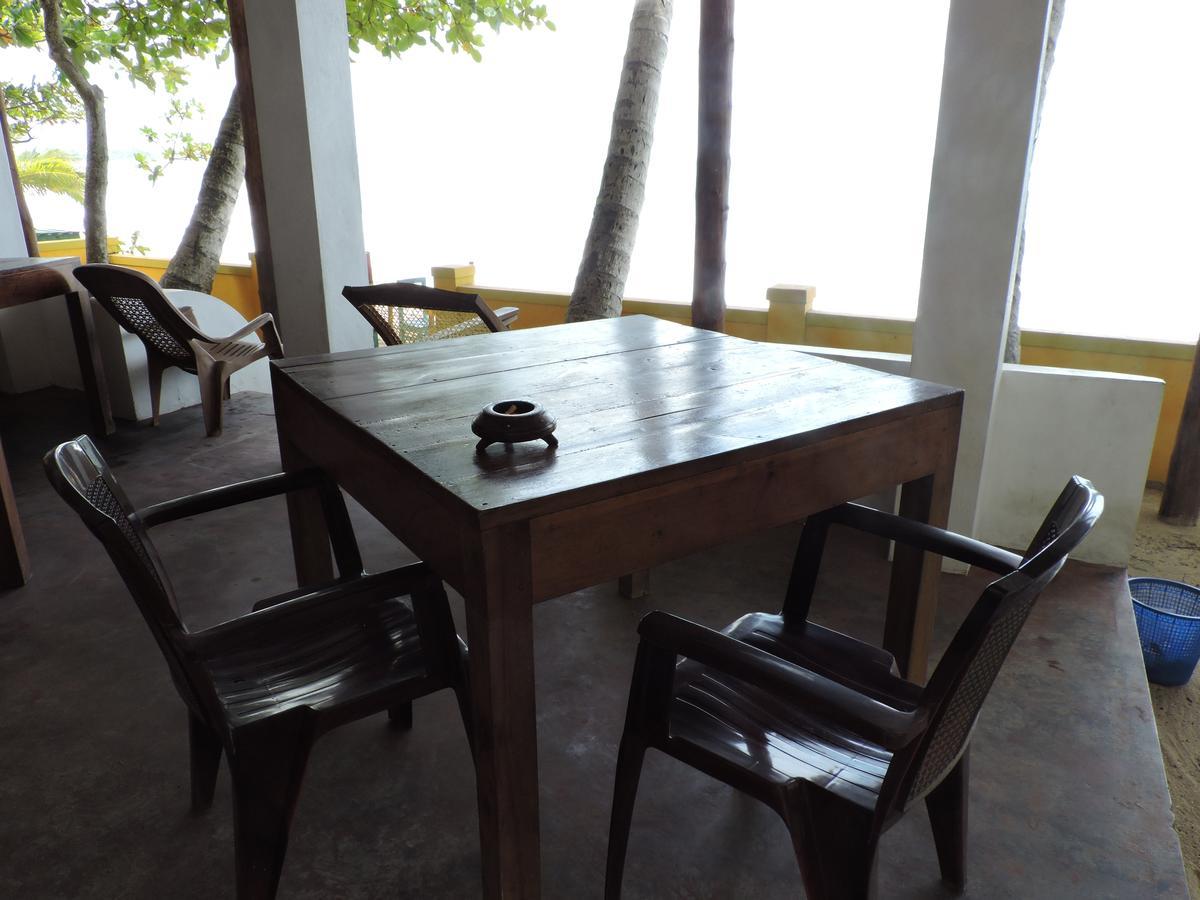 Reggae Zone Beach Resort Tangalle Zewnętrze zdjęcie